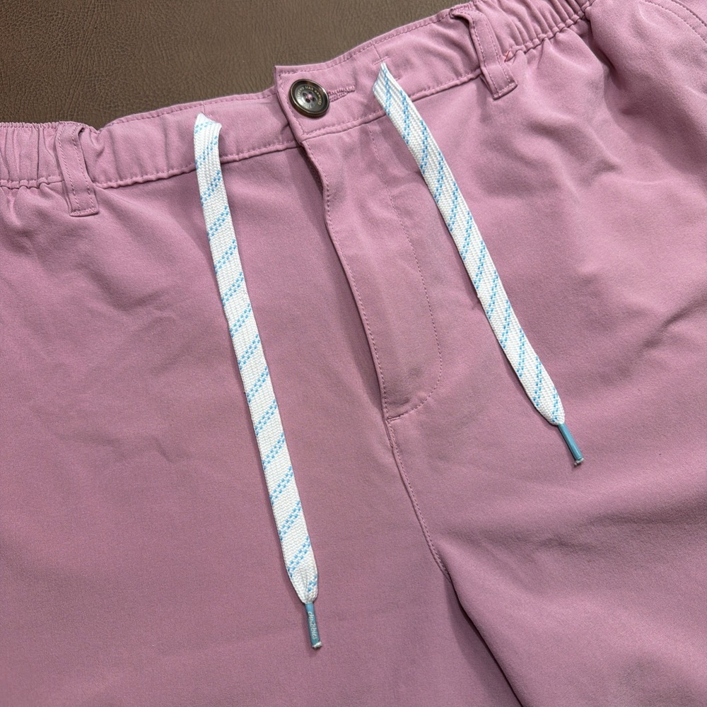 CHUBBIES Men's Shorts Size XL 6" Inseam Pink/Mauve Color Casual Beach Zip Pocket